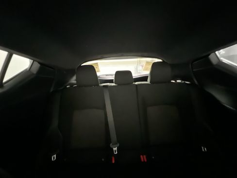 Used 2018 Toyota C-HR XLE FWD image 32