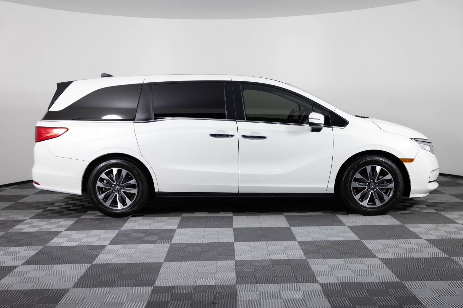 Used 2022 Honda Odyssey EX-L image 9