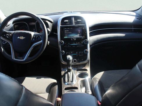 Used 2014 Chevrolet Malibu LT w/ Power Convenience Package image 7