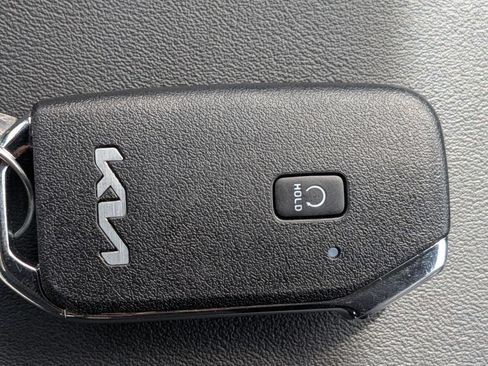 Used 2025 Kia Seltos EX AWD/4WD image 38