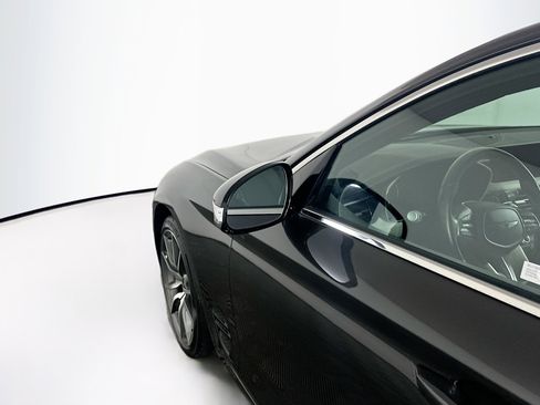 Used 2025 Genesis G70 2.5T image 16