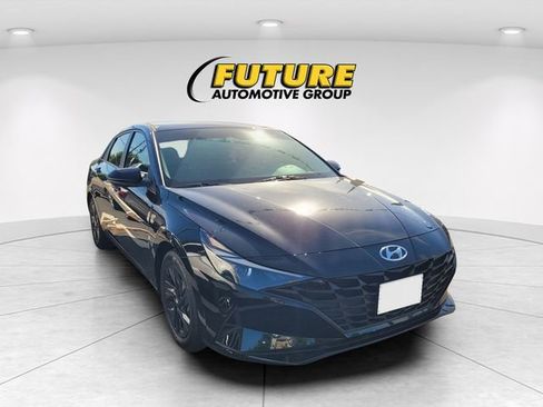 Used 2023 Hyundai Elantra SEL FWD image 1