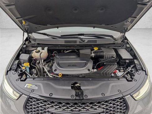 Used 2021 Chrysler Pacifica Limited w/ Uconnect Theater Family Group image 26