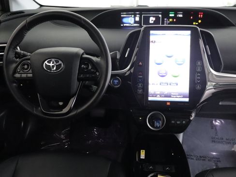 Used 2021 Toyota Prius Prime Limited FWD image 2