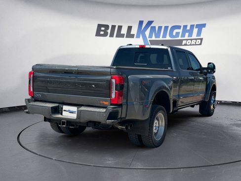 Used 2025 Ford F450 Platinum w/ FX4 Off-Road Package AWD/4WD image 5