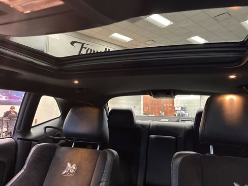 Used 2022 Dodge Challenger R/T Scat Pack image 3