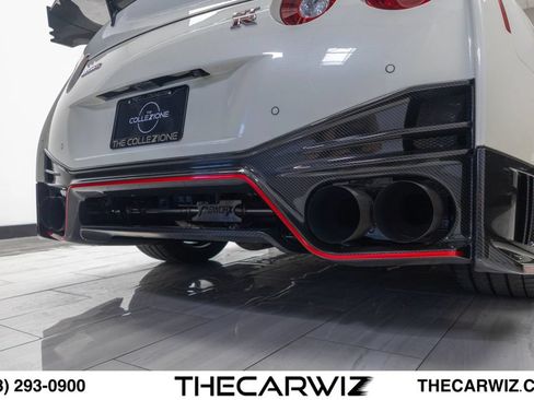 Used 2018 Nissan GT-R NISMO AWD/4WD image 27