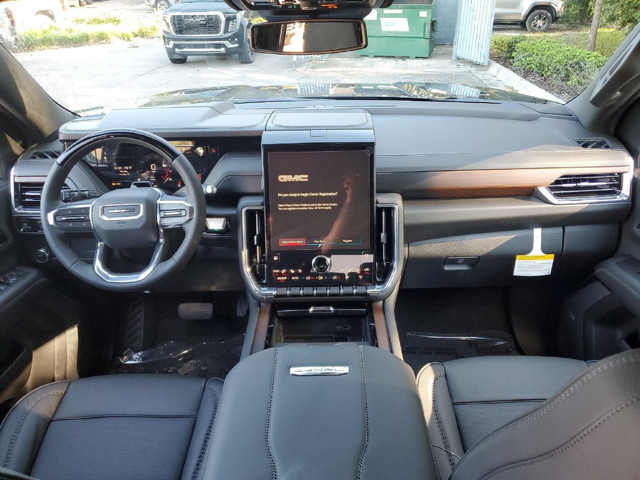 New 2027 GMC Yukon Denali w/ Sun & Power Step Package RWD image 12