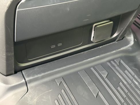 New 2026 Cadillac Escalade IQ Sport 1 w/ LPO, Floor Liner Package image 17