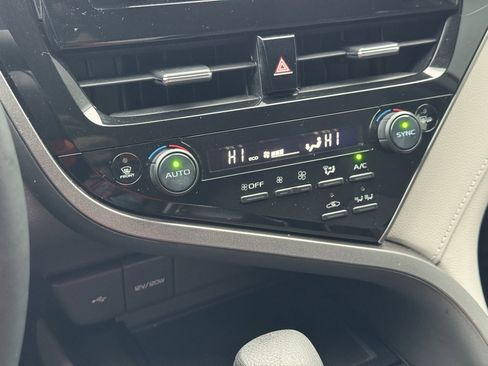 Used 2022 Toyota Camry LE w/ Cold Weather Package image 30