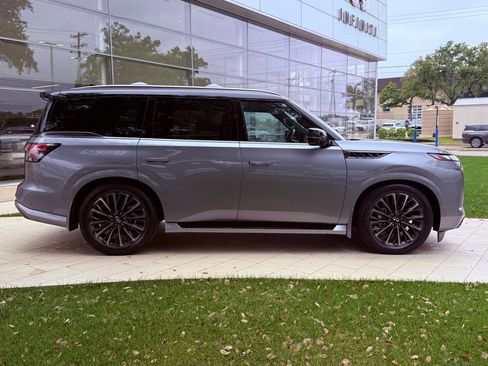 Certified 2026 INFINITI QX80 Autograph image 4
