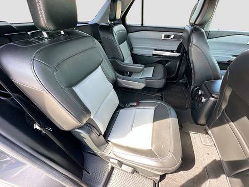 Used 2023 Ford Explorer XLT w/ Equipment Group 202A image 28