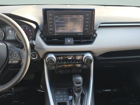 Used 2021 Toyota RAV4 XLE w/ Convenience Package AWD/4WD image 15