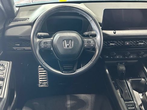 Used 2024 Honda Accord Sport image 9