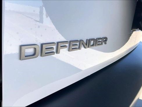 New 2026 Land Rover Defender 110 S image 9
