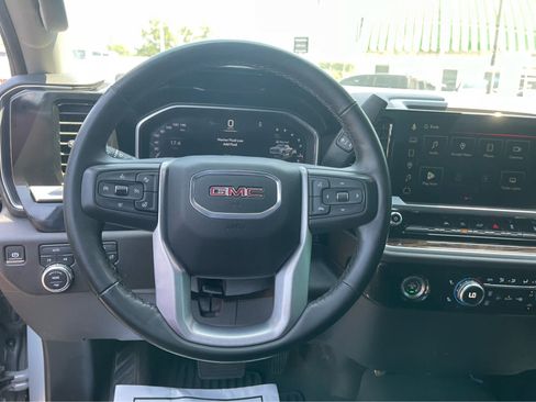 Used 2024 GMC Sierra 1500 Elevation AWD/4WD image 15