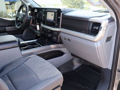 Used 2024 Ford F350 XLT w/ FX4 Off-Road Package image 17