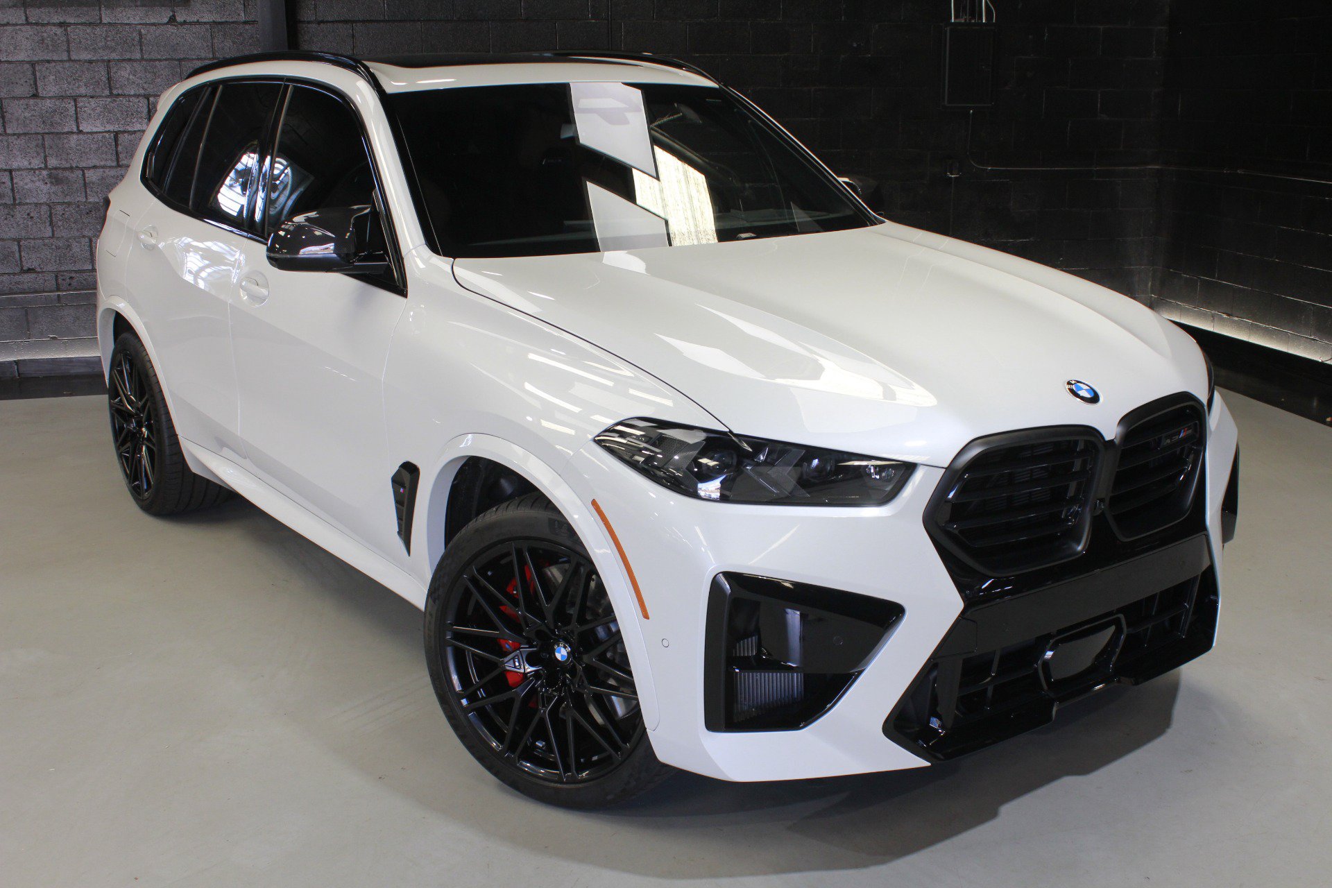 Used 2026 BMW X5 M Competition w/ Executive Package AWD/4WD image 11