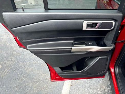 Used 2021 Ford Explorer XLT w/ Equipment Group 202A image 34