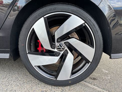 Used 2022 Volkswagen GTI S image 32