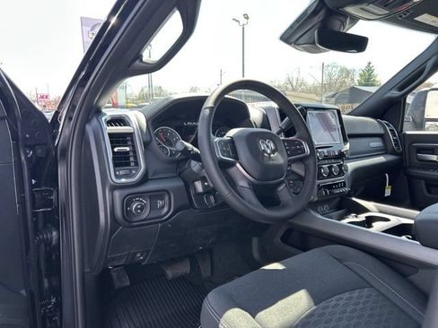 New 2026 RAM 2500 Big Horn AWD/4WD image 27