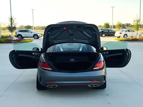 Used 2018 Mercedes-Benz SLC 43 AMG image 7