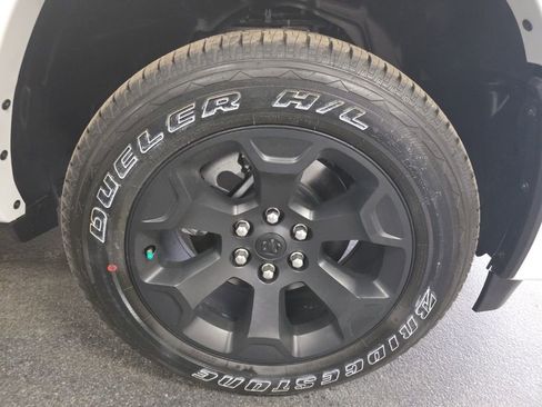 New 2026 RAM 1500 4x4 Crew Cab image 13