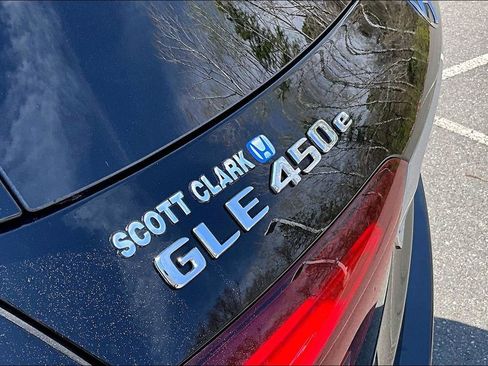 Used 2025 Mercedes-Benz GLE 450e GLE 450e w/ Winter Package image 23