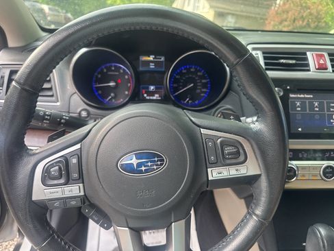 Used 2016 Subaru Outback 2.5i Limited AWD/4WD image 20