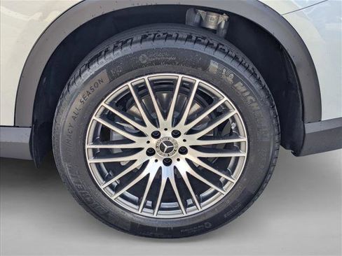 Used 2026 Mercedes-Benz GLC 300 image 23
