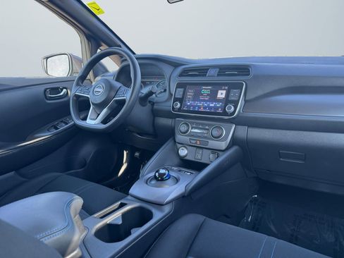 Used 2024 Nissan Leaf S image 14