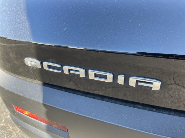 Used 2023 GMC Acadia AT4 w/ Technology Package AWD/4WD image 8
