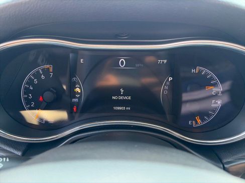 Used 2021 Jeep Grand Cherokee Limited AWD/4WD image 16