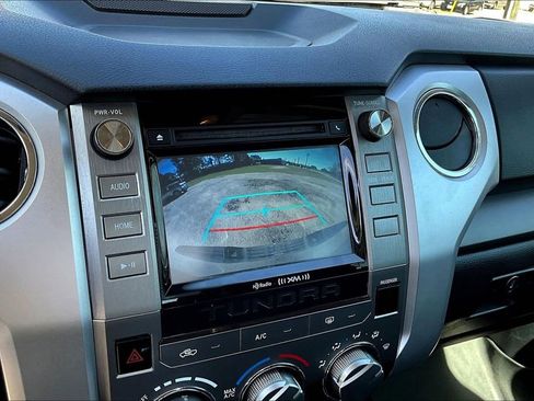 Used 2016 Toyota Tundra SR5 w/ SR5 Upgrade Package image 17