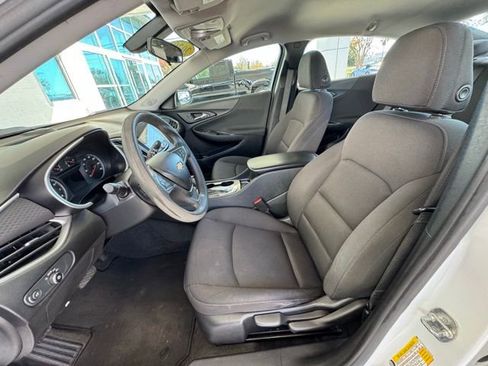 Used 2020 Chevrolet Malibu LS image 12