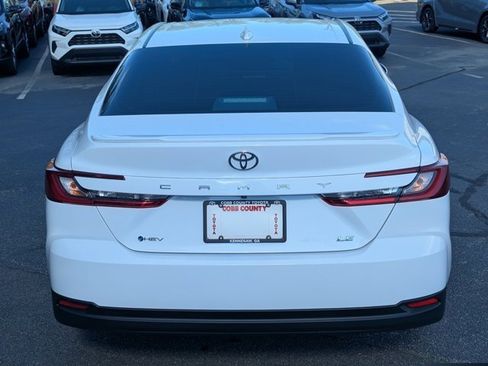 Used 2025 Toyota Camry LE image 6