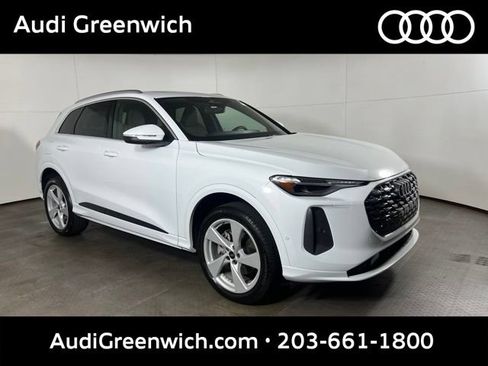 Used 2025 Audi Q5 Premium Plus w/ Premium Plus AWD/4WD image 1