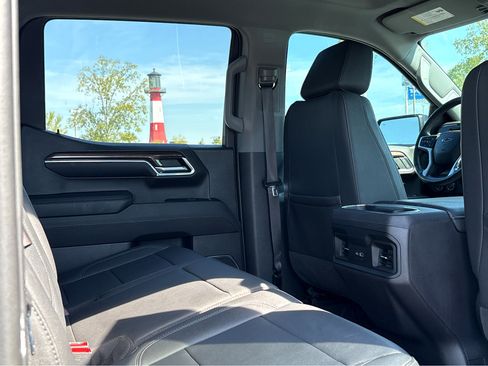 Used 2023 Chevrolet Silverado 1500 LT Trail Boss w/ LT Trail Boss Premium Package image 9