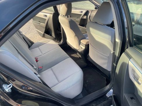 Used 2014 Toyota Corolla LE image 31