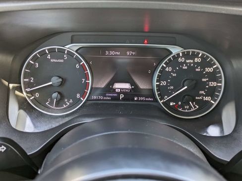 Used 2024 Nissan Rogue SV w/ SV Premium Package FWD image 27