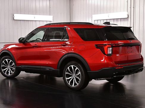 New 2026 Ford Explorer ST-Line AWD/4WD image 5