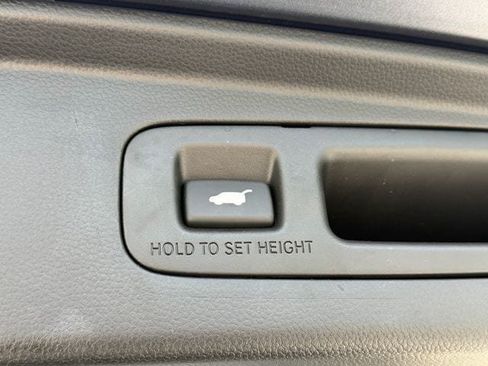 Used 2024 Honda CR-V EX-L image 16