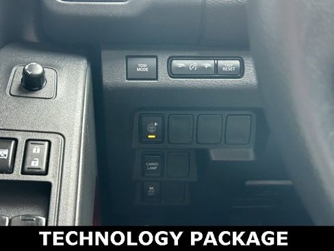 Used 2024 Nissan Frontier Pro-X w/ Technology Package image 20