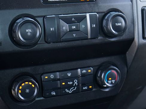 Used 2022 Ford F250 XL w/ Power Equipment Group RWD image 28