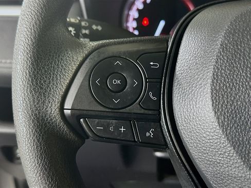 Used 2025 Toyota RAV4 XLE image 16