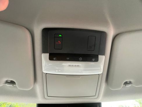 Used 2024 Mitsubishi Outlander SEL image 32