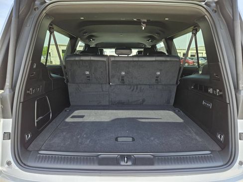 New 2026 Jeep Grand Wagoneer L Limited AWD/4WD image 19