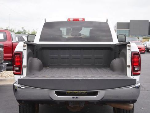 Used 2025 RAM 2500 Big Horn AWD/4WD image 31