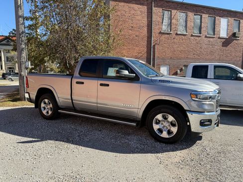 Used 2025 RAM 1500 Big Horn AWD/4WD image 1