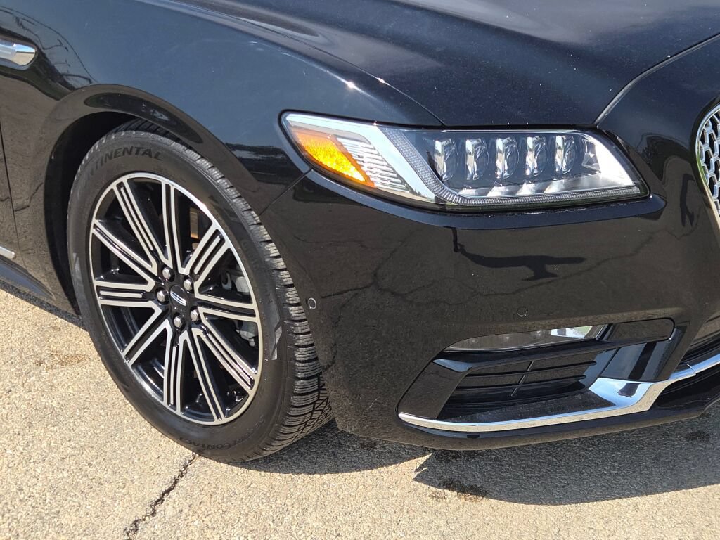 Used 2019 Lincoln Continental Reserve AWD/4WD image 5
